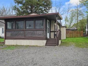 Property at 26 Lakeview Drive, Perry, NY 14530