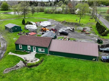 2572 Lakeview Road, Hamburg, NY 14085