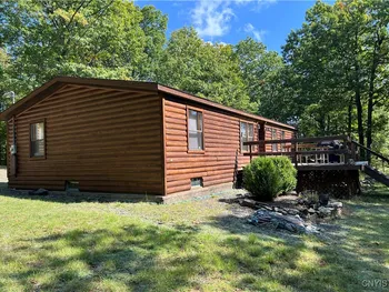 Property at 190 Lynx Drive, Fulton, NY 12149