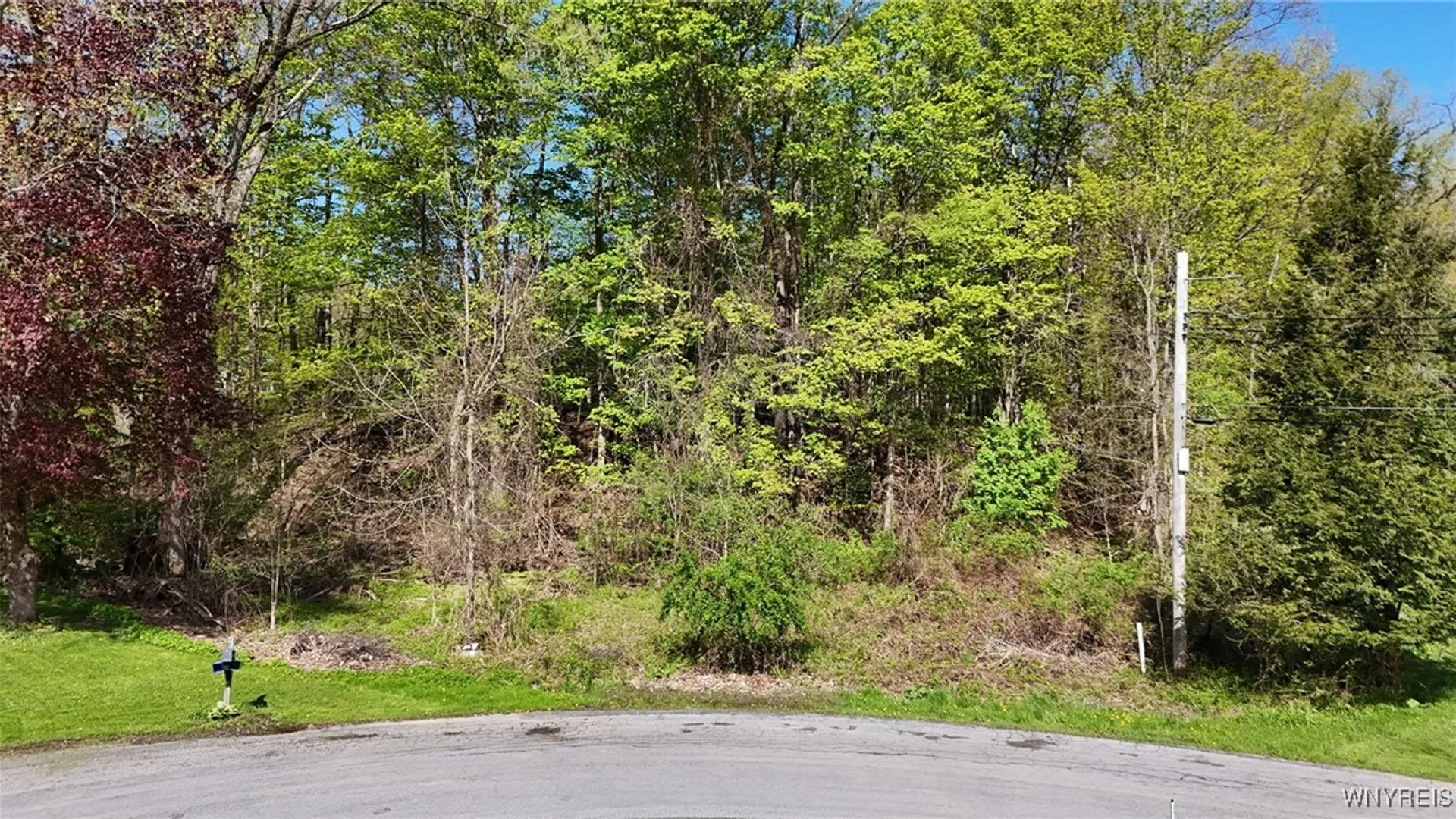 Property at 6562 Colonial Drive, Boston, NY 14025 20