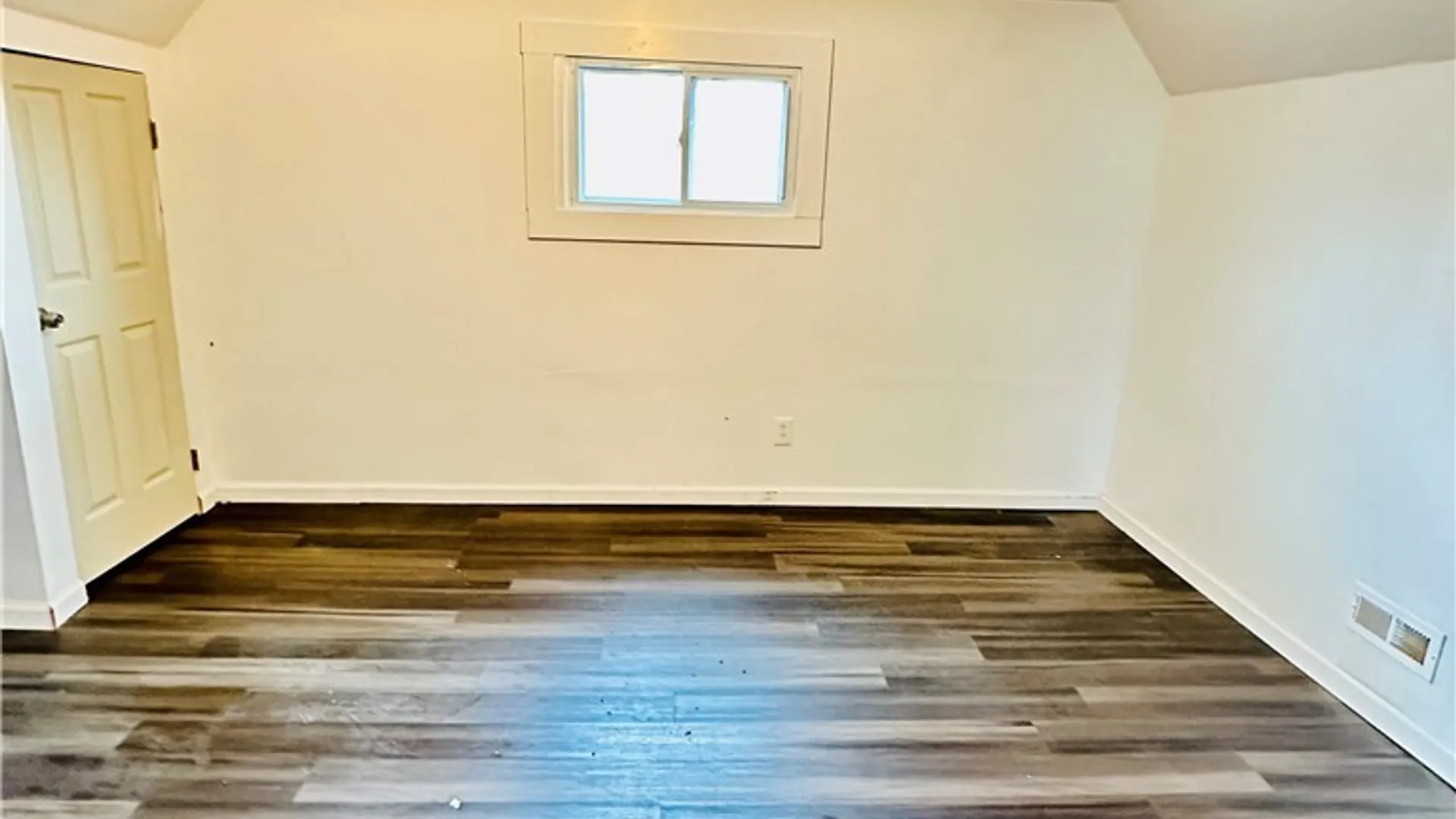 Property at 105 Hoerner Avenue, Cheektowaga, NY 14211 12
