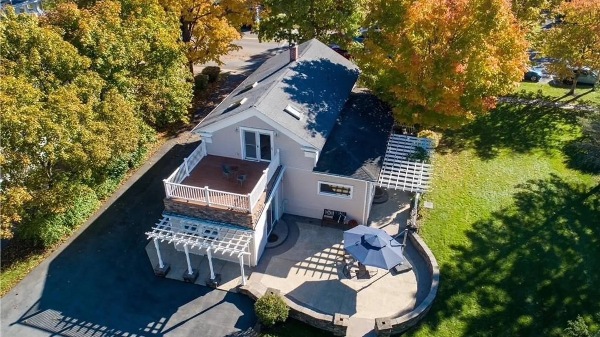 Property at 44 Genesee Street, Skaneateles, NY 13152 2