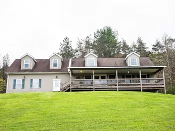 Property at 12 Dublin Meadows Road, Mansfield, NY 14779