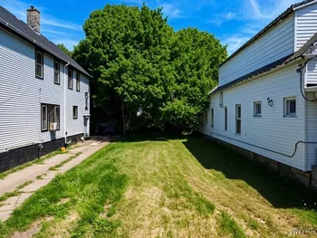 60 Girard Place, Buffalo, NY 14211