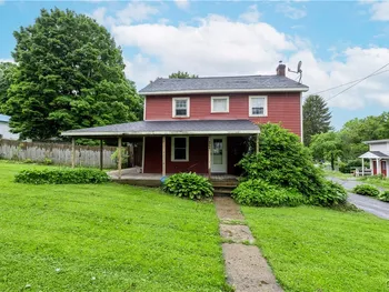 Property at 32 S Hamilton Street, Elbridge, NY 13080