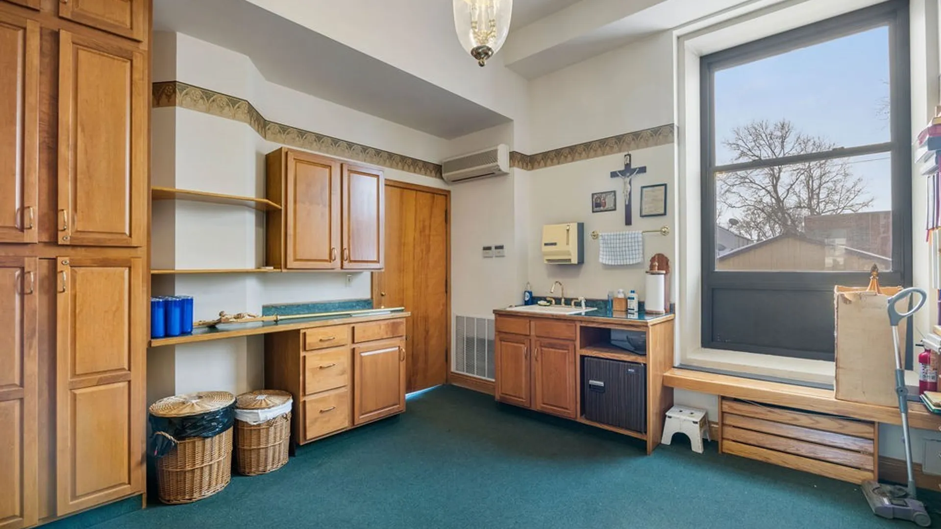 Property at 2499 Independence Avenue, Niagara Falls, NY 14301 10