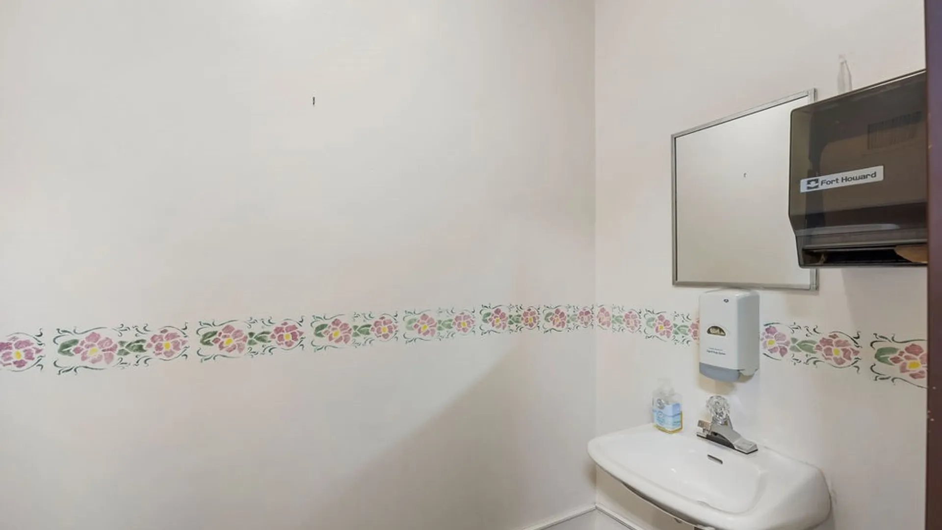 Property at 2499 Independence Avenue, Niagara Falls, NY 14301 37
