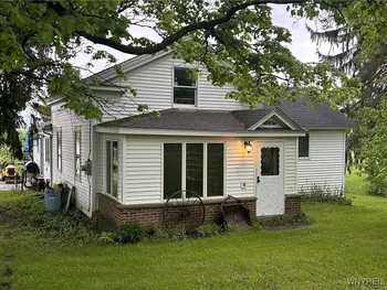 Property at 985 Sierk Road, Bennington, NY 14011