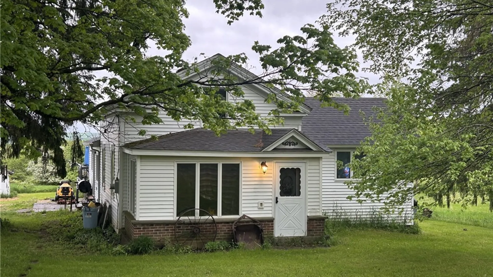 Property at 985 Sierk Road, Bennington, NY 14011 2