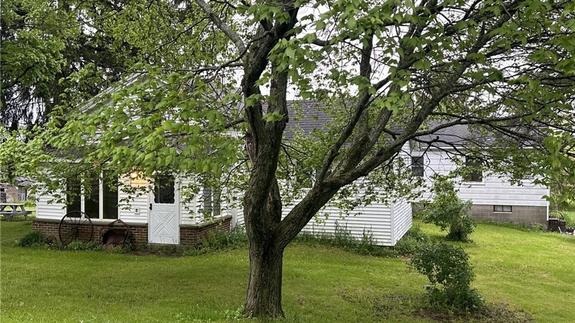 Property at 985 Sierk Road, Bennington, NY 14011 3