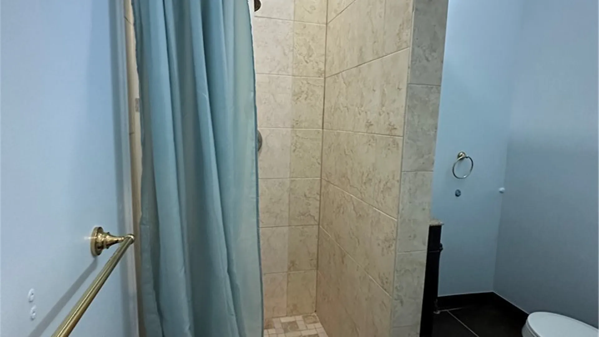 Property at 129 Fairview Ave, Syracuse, NY 13203 15