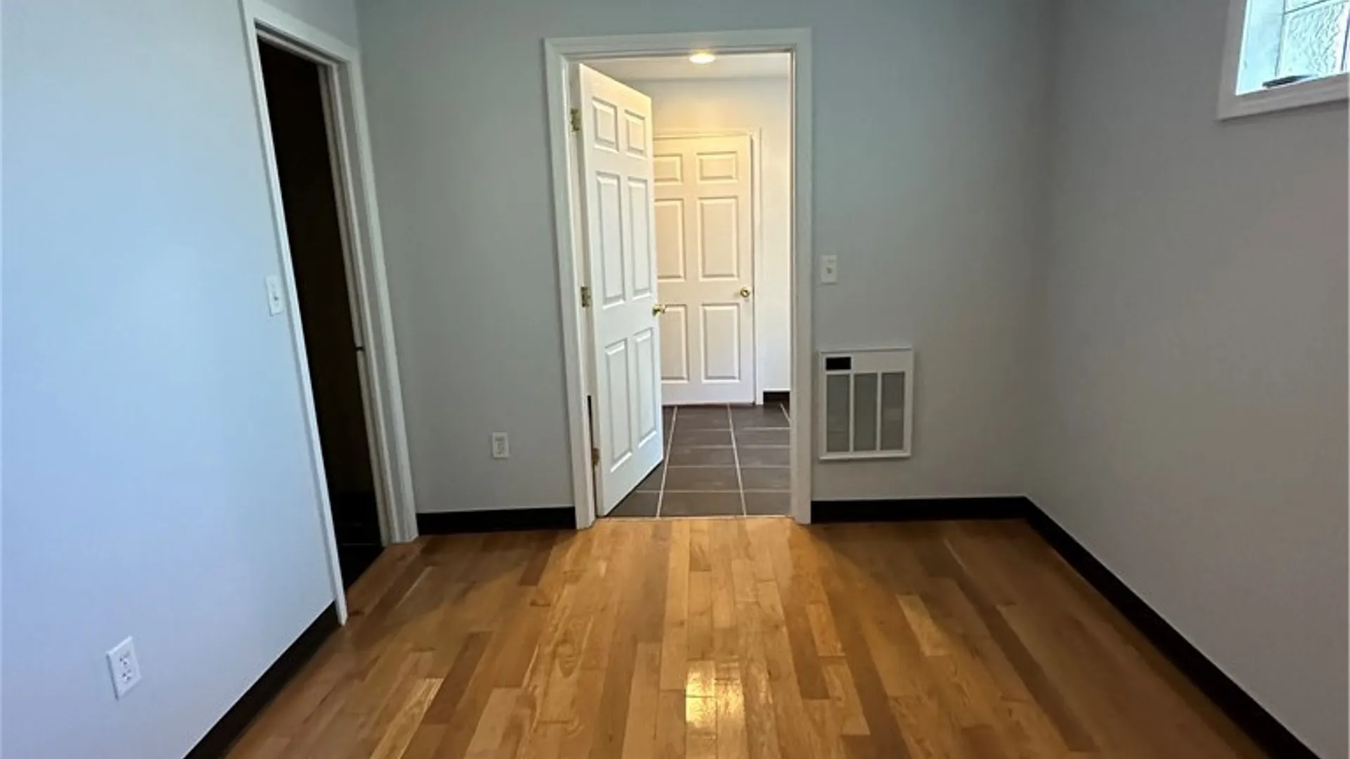 Property at 129 Fairview Ave, Syracuse, NY 13203 9