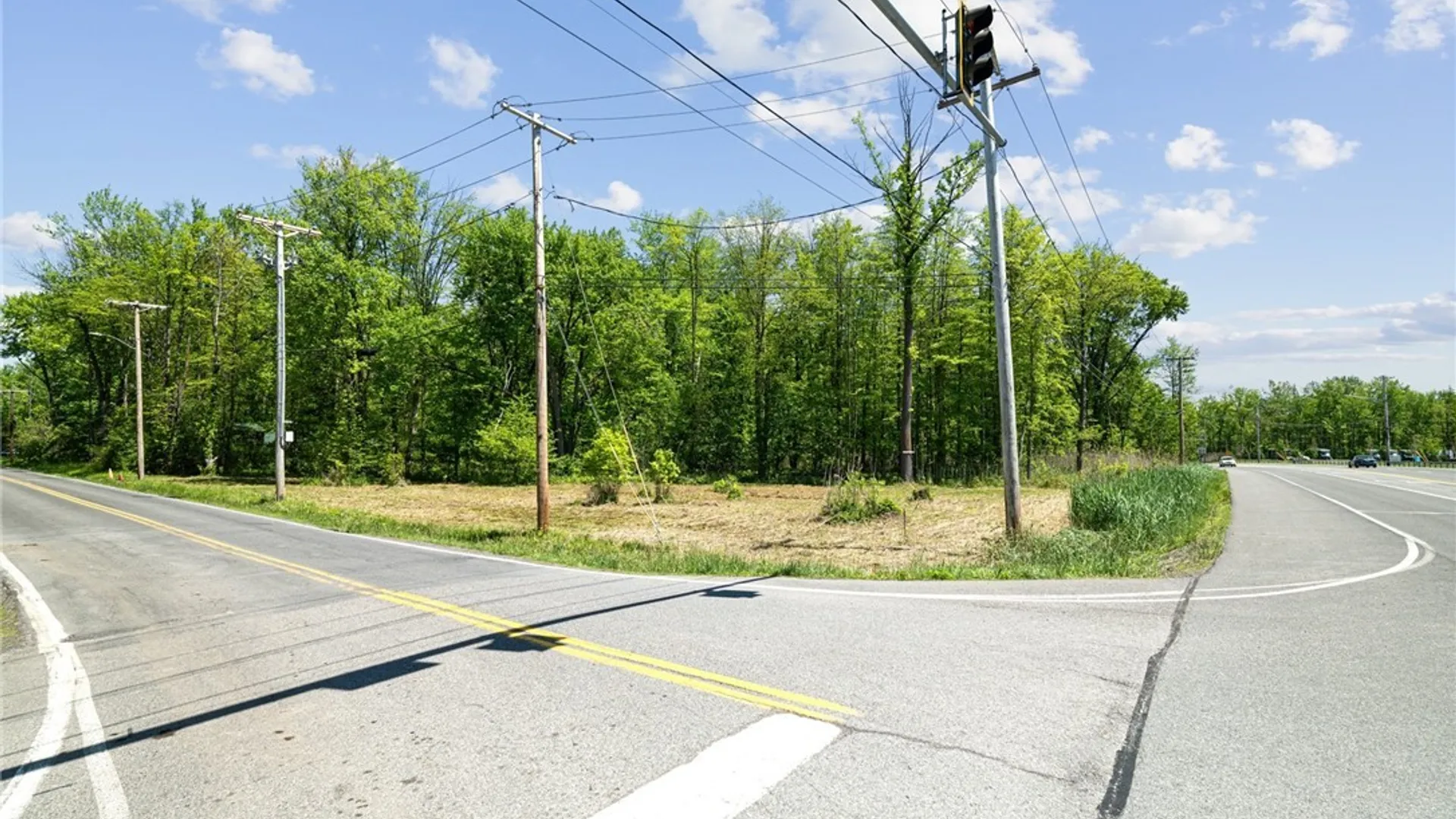Property at 6859 Kirkville Road, DeWitt, NY 13057 18