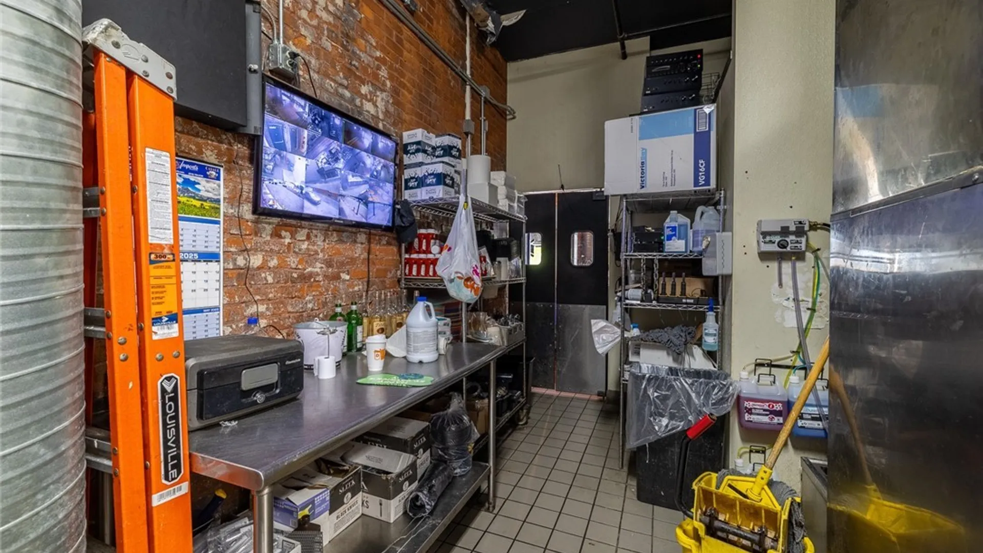 Property at 650 Varick Street, Utica, NY 13502 10