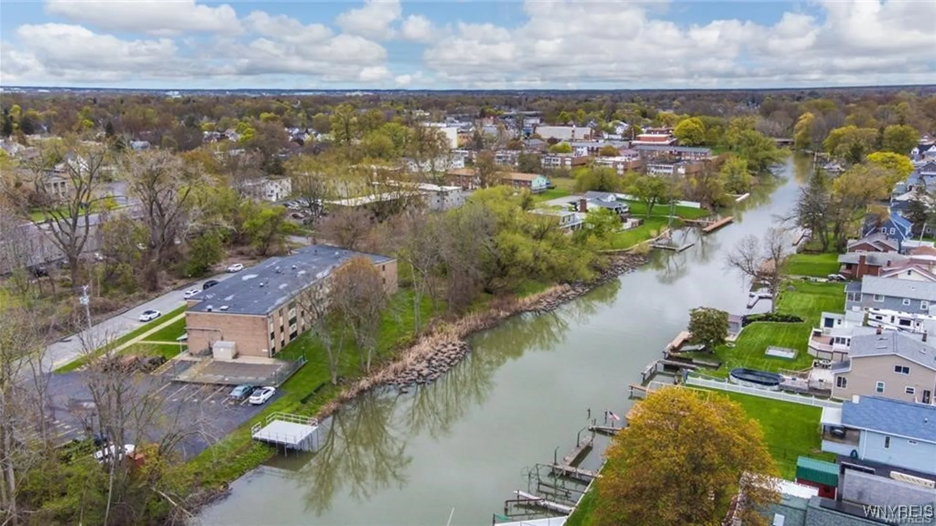 Property at 8217 Valle Drive, Niagara Falls, NY 14304 11