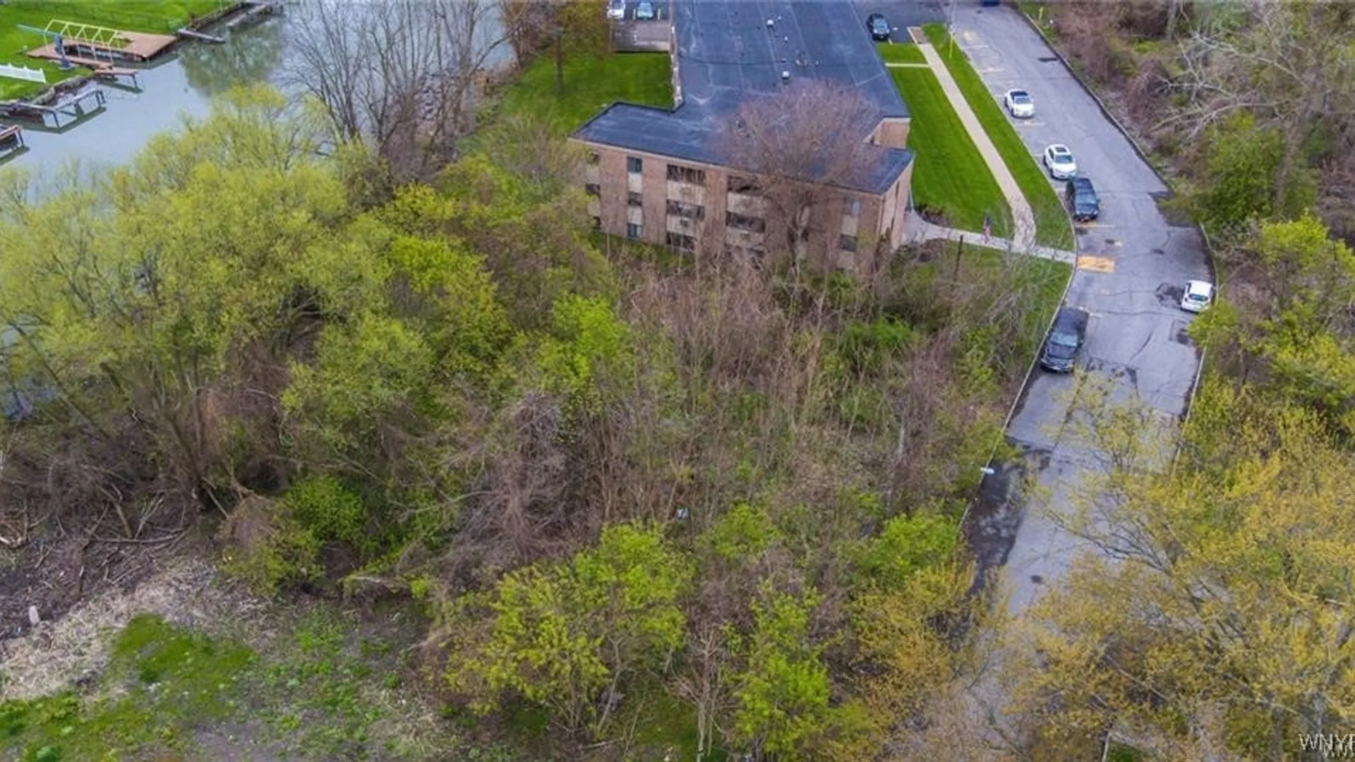 Property at 8217 Valle Drive, Niagara Falls, NY 14304 7