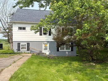 Property at 33 Elm St Street, East Bloomfield, NY 14469