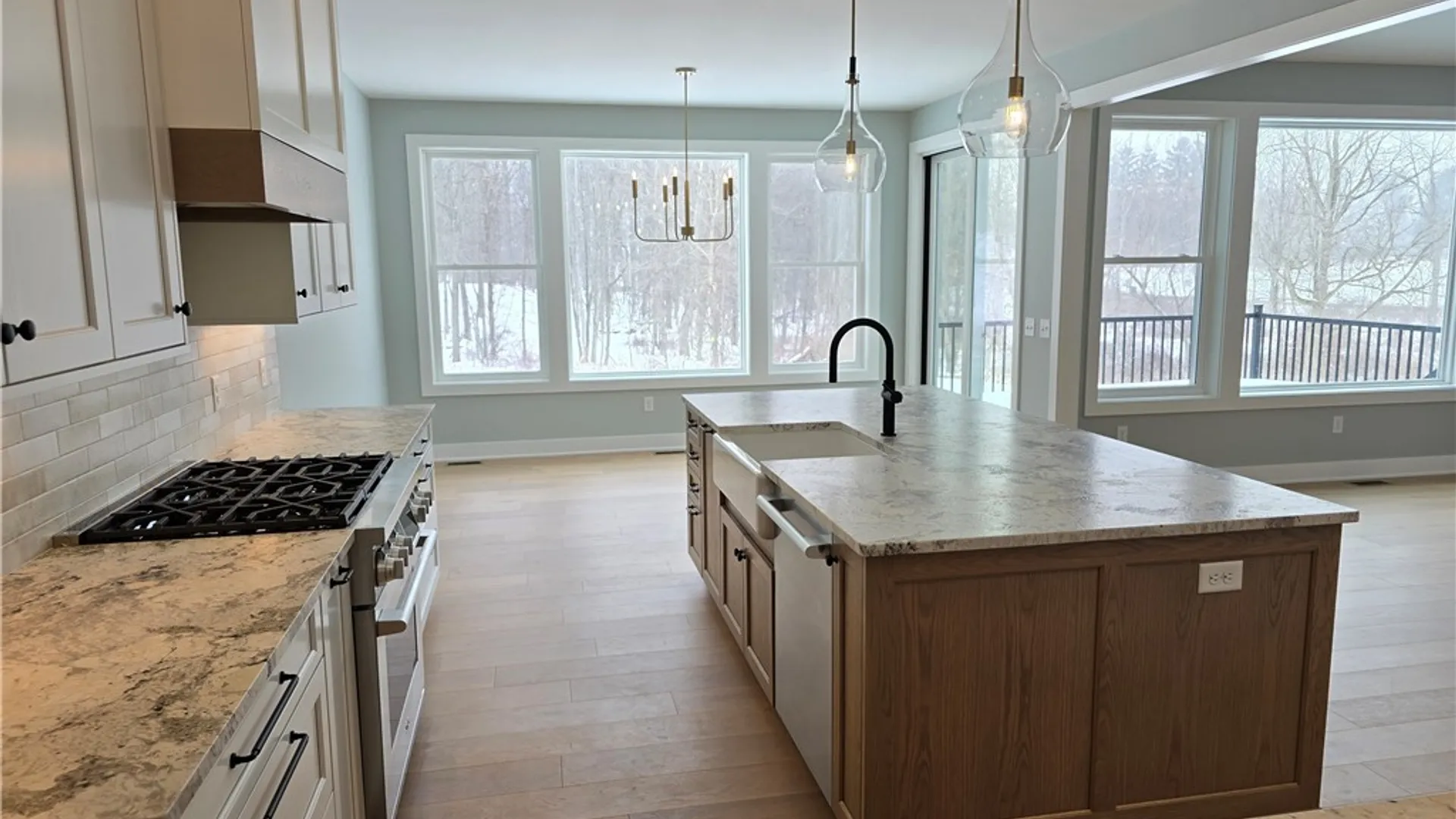 Property at 1026 Arbordale Lane, Victor, NY 14564 4