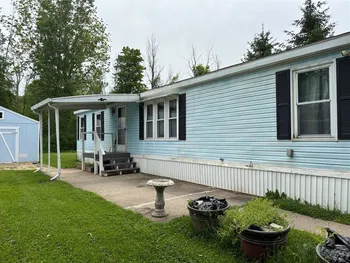 Property at 283 Sunset Drive, Clarendon, NY 14470