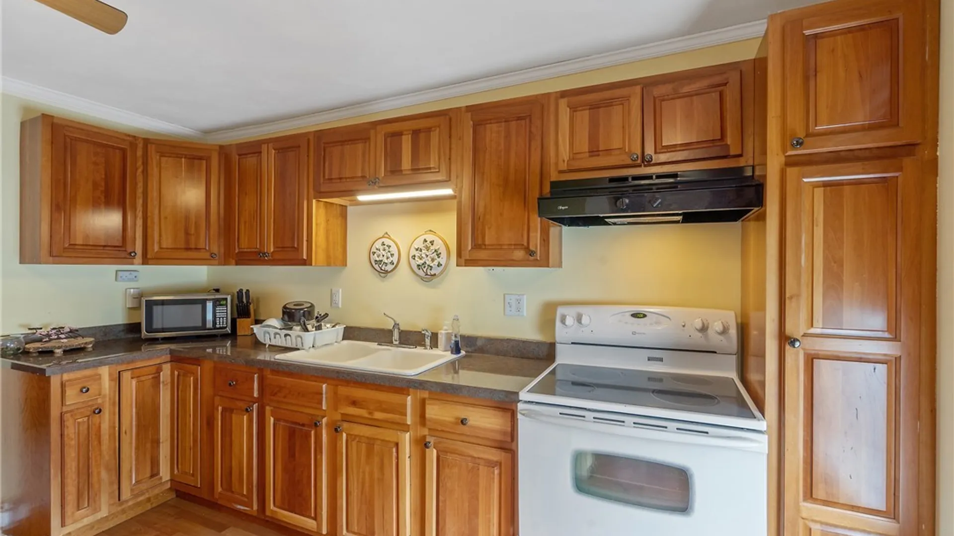 Property at 174 1/2 7th Street, Oswego, NY 13126 12