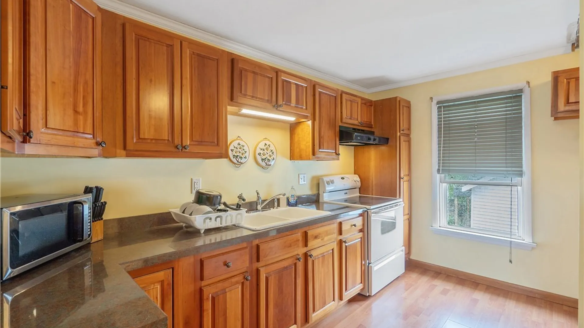 Property at 174 1/2 7th Street, Oswego, NY 13126 13