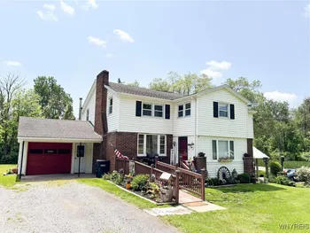 Property at 1606 Main Road, Pembroke, NY 14036