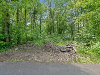 21st Avenue, Vienna, NY 13157