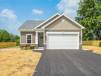 Property at 19 1/2 Bennett Avenue, East Bloomfield, NY 14469