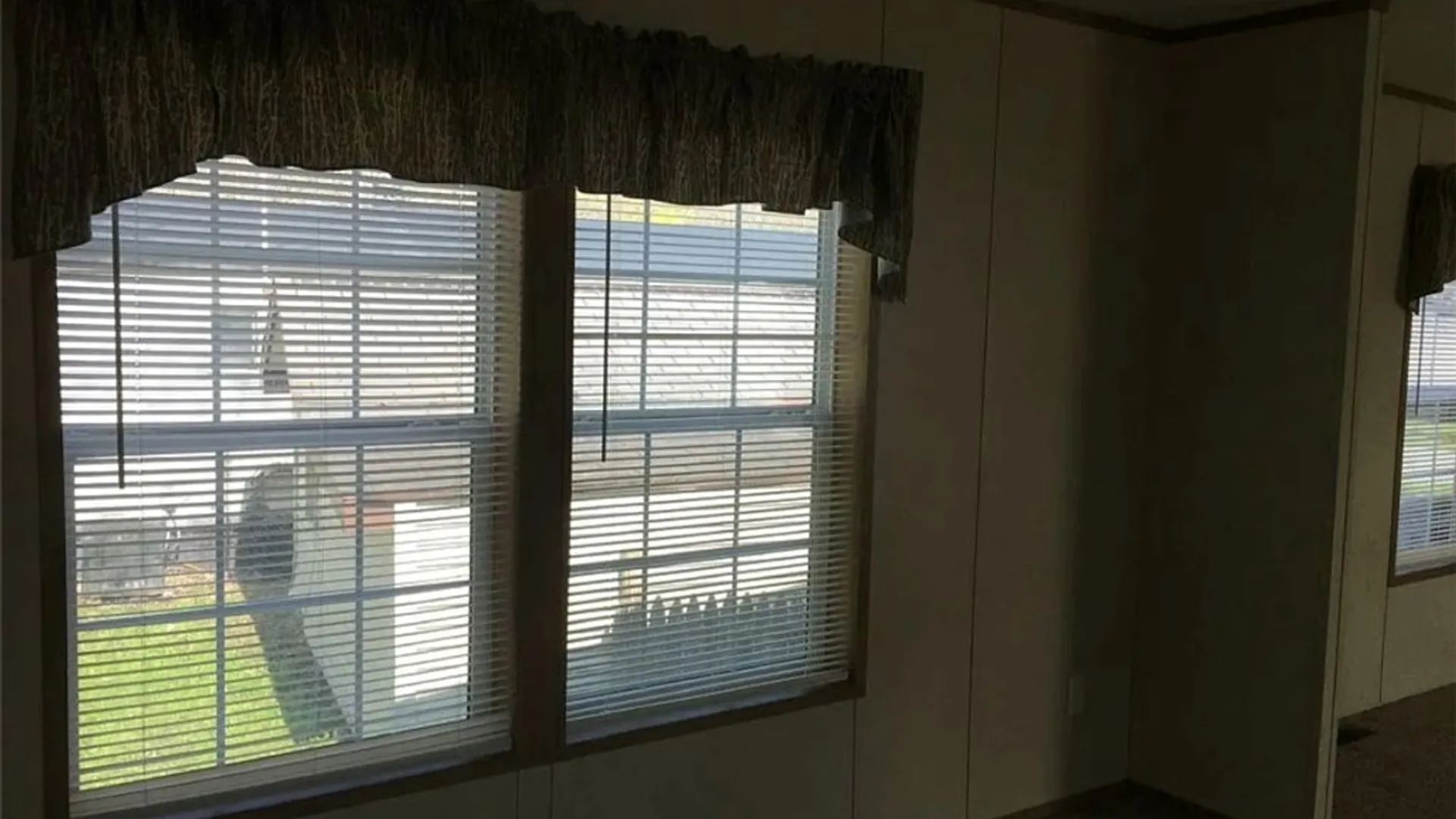 Property at 109B Elmhurst, Lockport Town, NY 14094 11