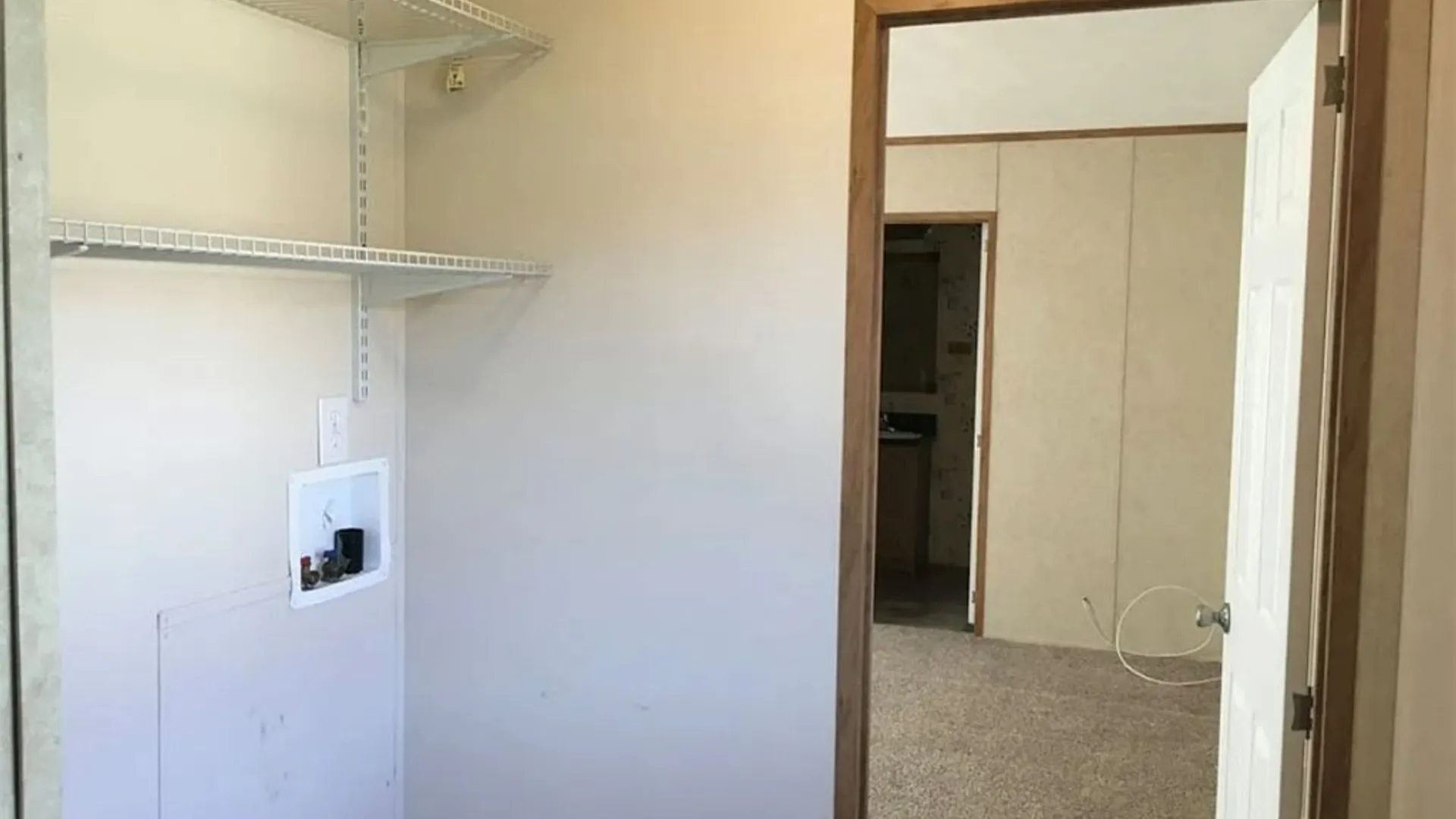 Property at 109B Elmhurst, Lockport Town, NY 14094 6