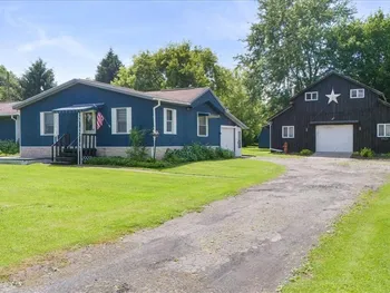 Property at 8939 Old Route 31, Galen, NY 14489