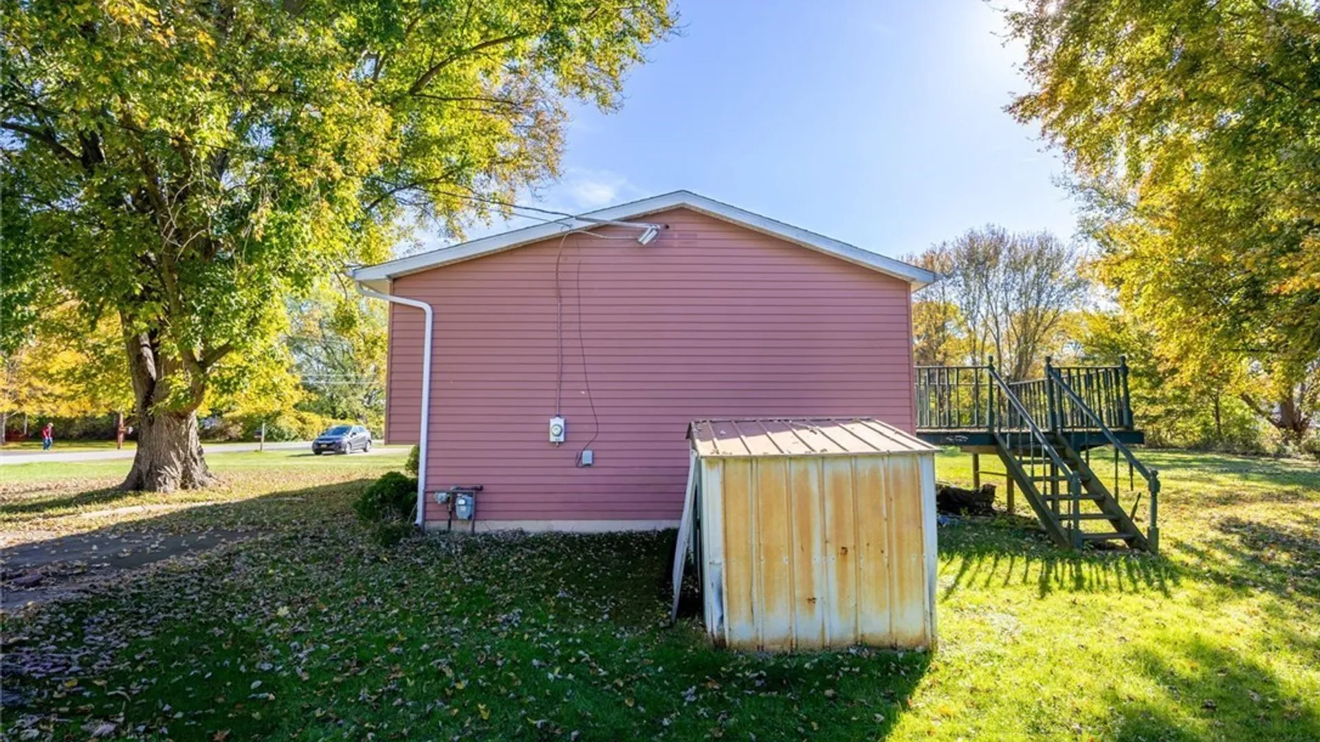 Property at 3980 Ridgelea Drive, Newfane, NY 14094 5