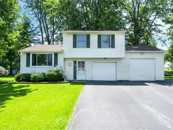 Property at 109 Roundmill Lane, Manlius, NY 13116