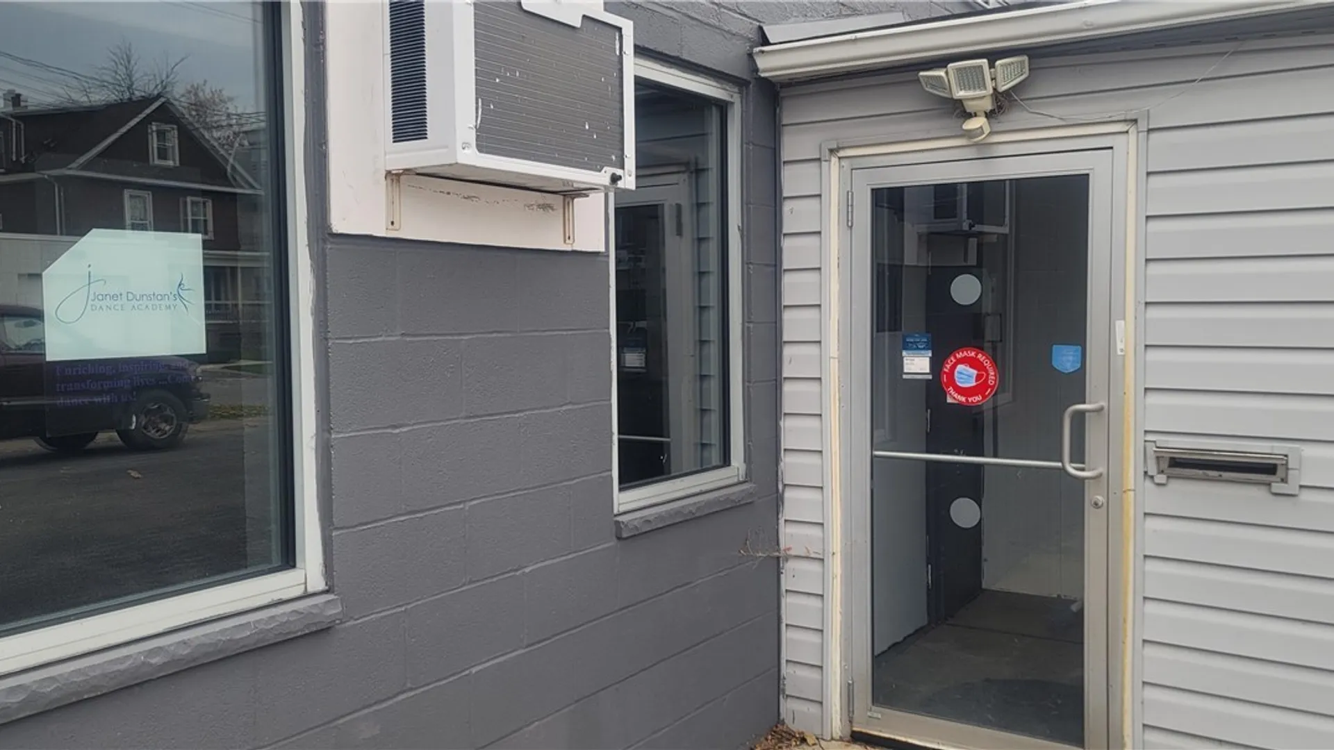 Property at 2601 Pine Avenue, Niagara Falls, NY 14301 8