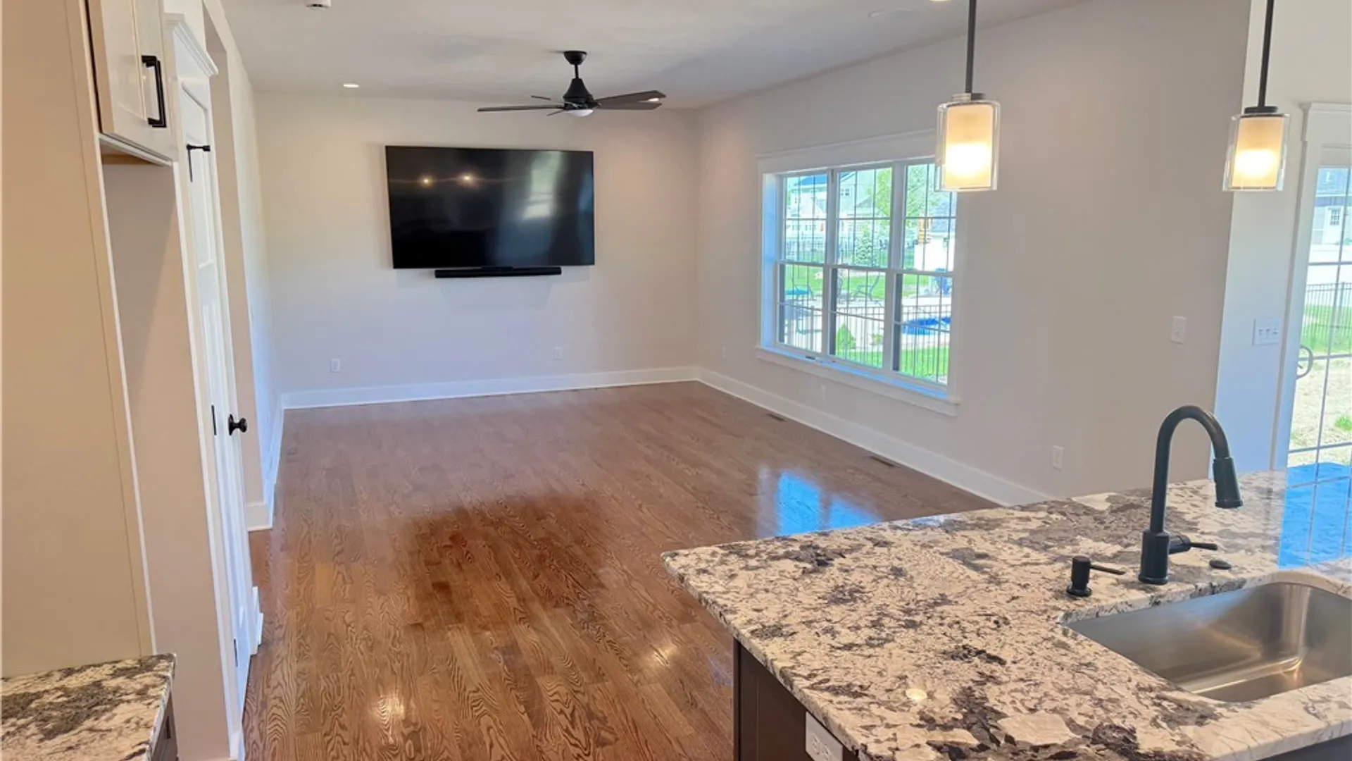 Property at 8546 Angus Path, Cicero, NY 13039 18