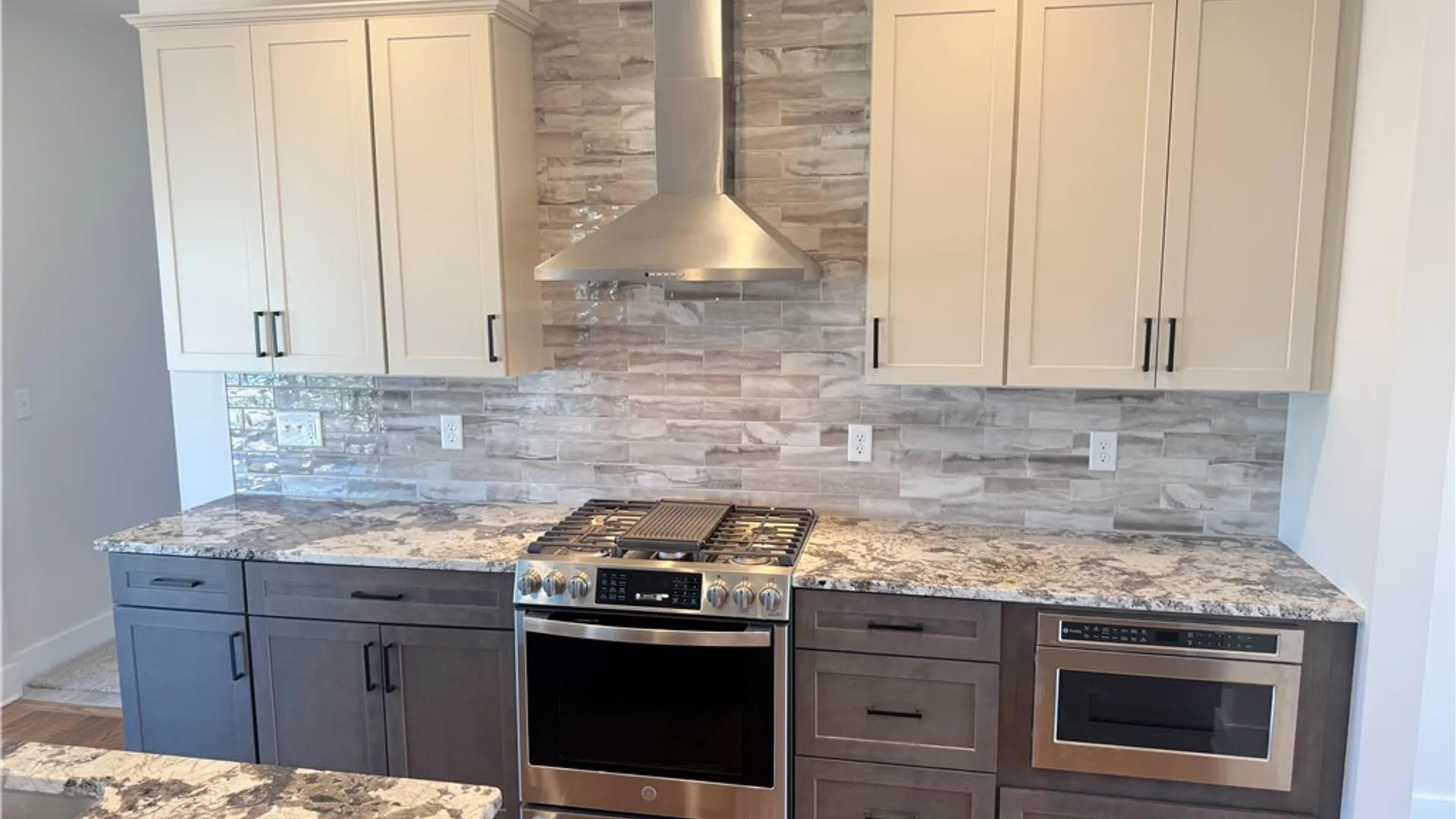 Property at 8546 Angus Path, Cicero, NY 13039 25