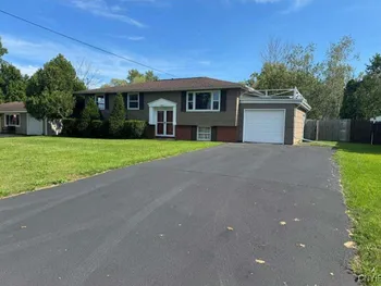 Property at 7870 Oneida Trail, Cicero, NY 13030