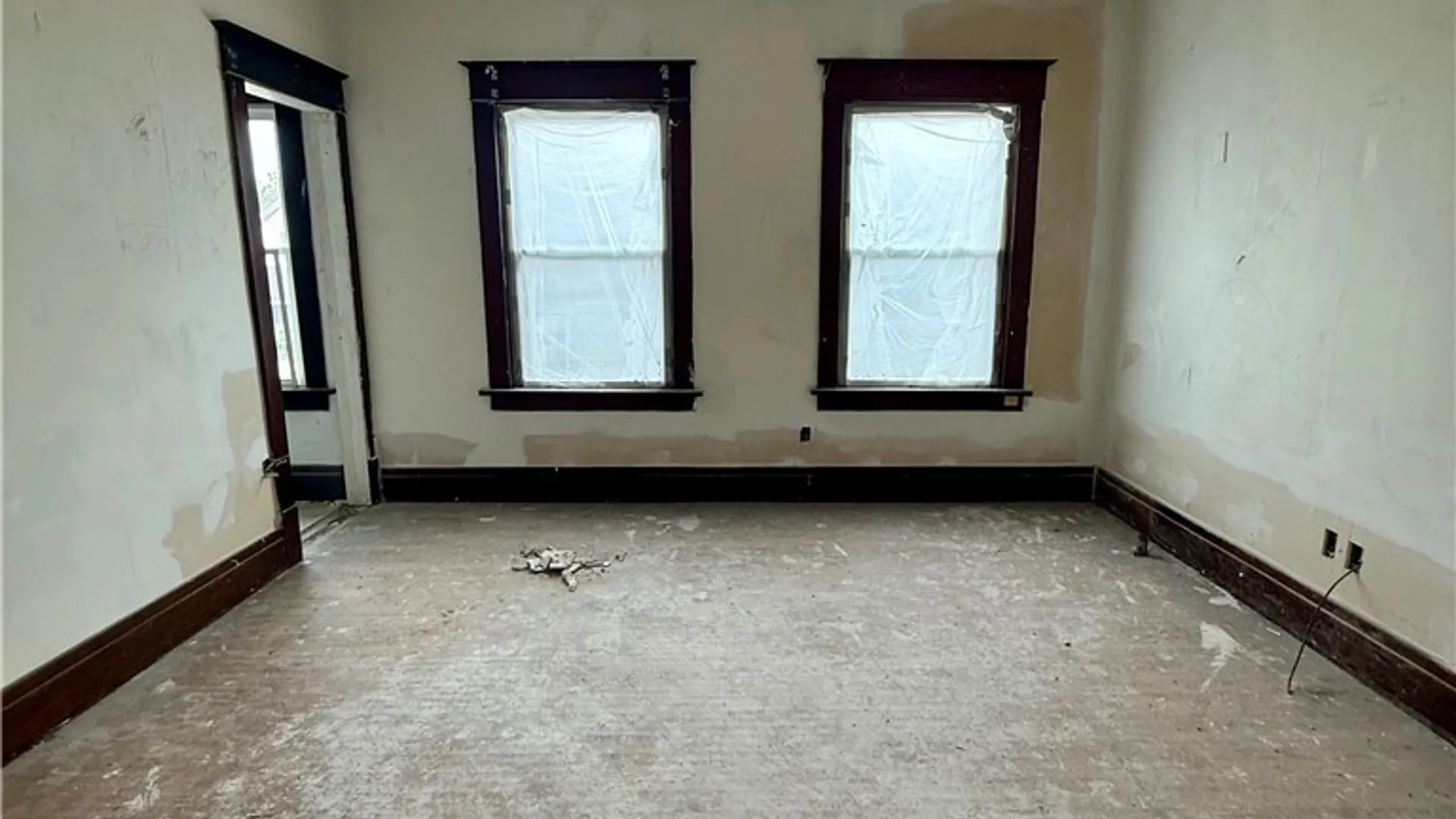 Property at 1313 Kensington Avenue, Buffalo, NY 14215 15