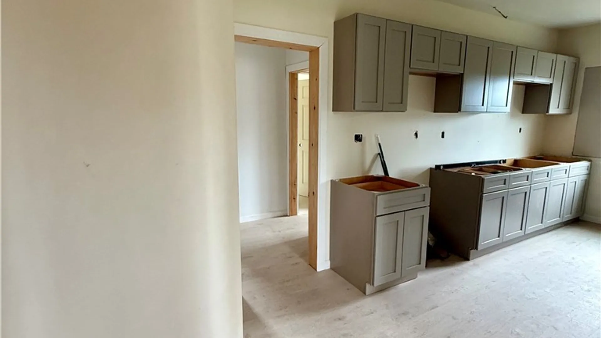 Property at 1313 Kensington Avenue, Buffalo, NY 14215 9