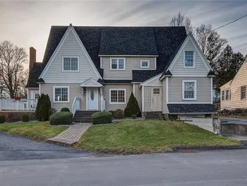 99 Yorkshire Boulevard, Camillus, NY 13219