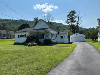 Property at 12 Royal Avenue, Bradford Town, PA 16701