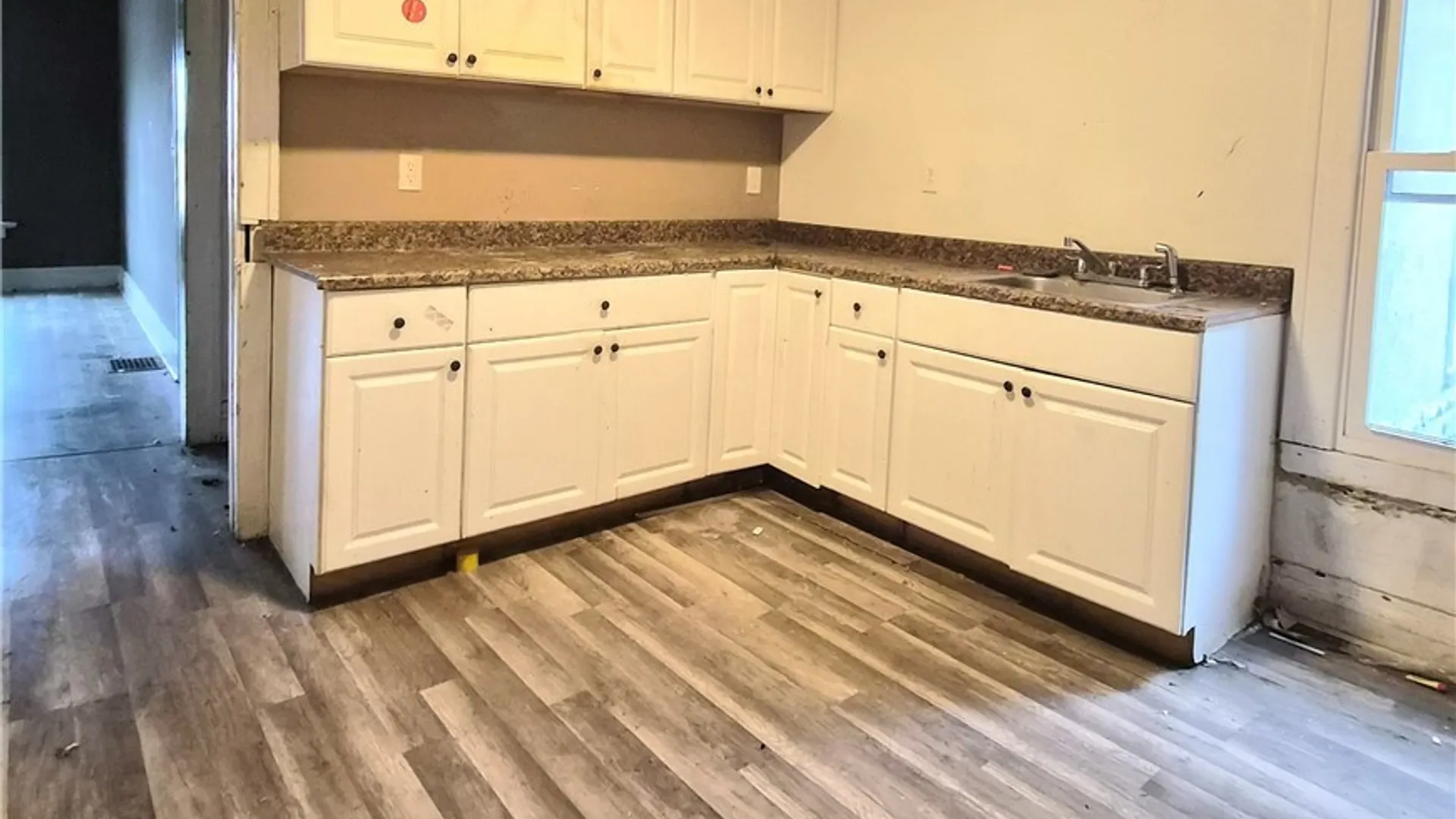 Property at 1781 Hertel Avenue, Buffalo, NY 14216 21