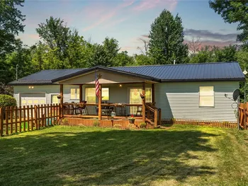 Property at 5 Scotts Lane, Venice, NY 13118