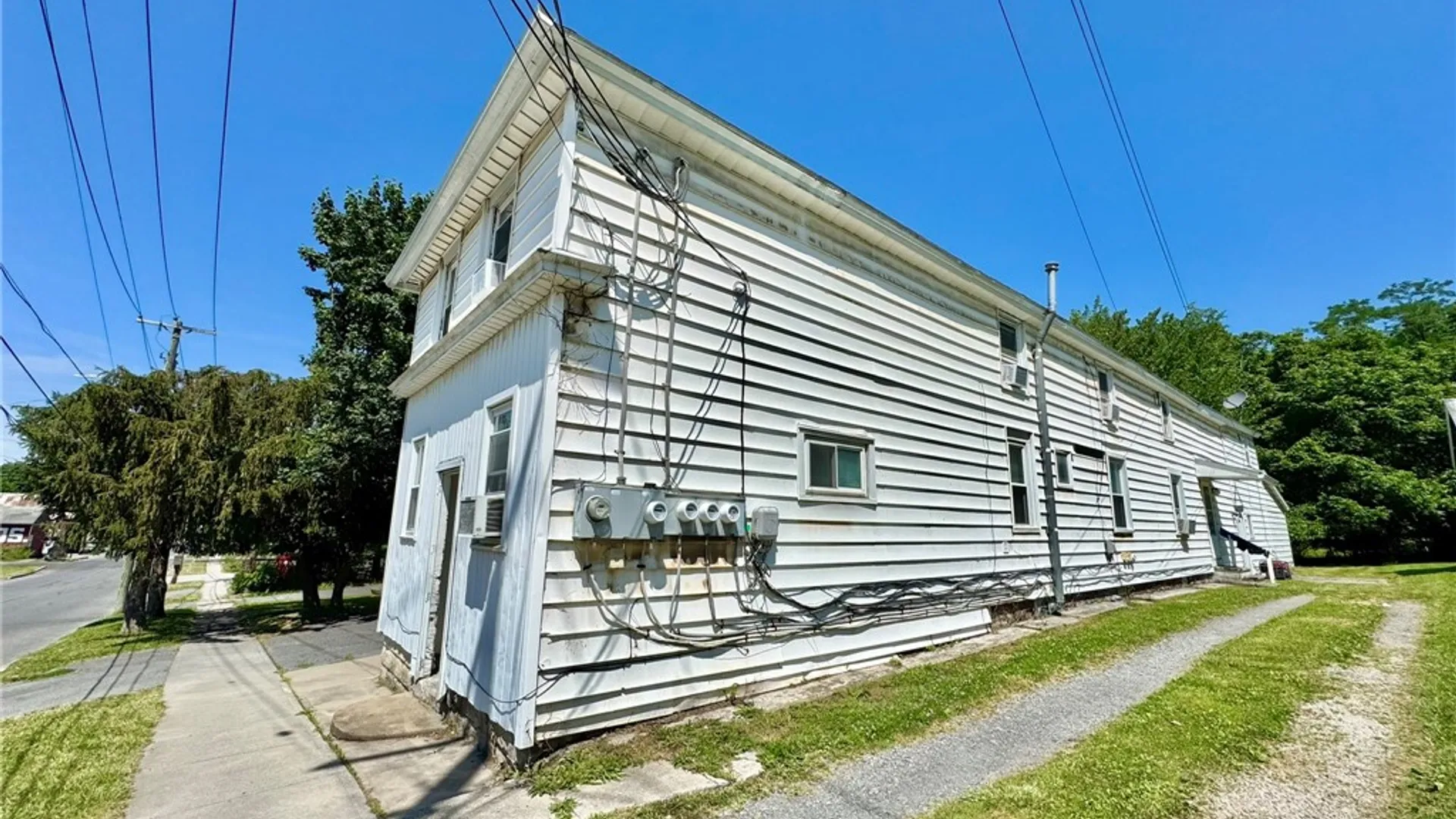 Property at 15 Perrine Street, Auburn, NY 13021 3