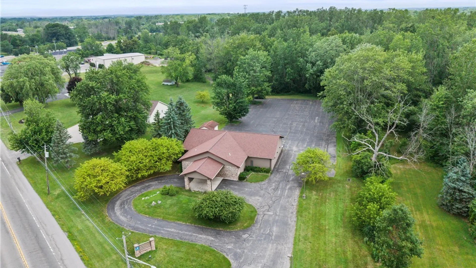 Property at 2099 River Road, Wheatfield, NY 14304 17