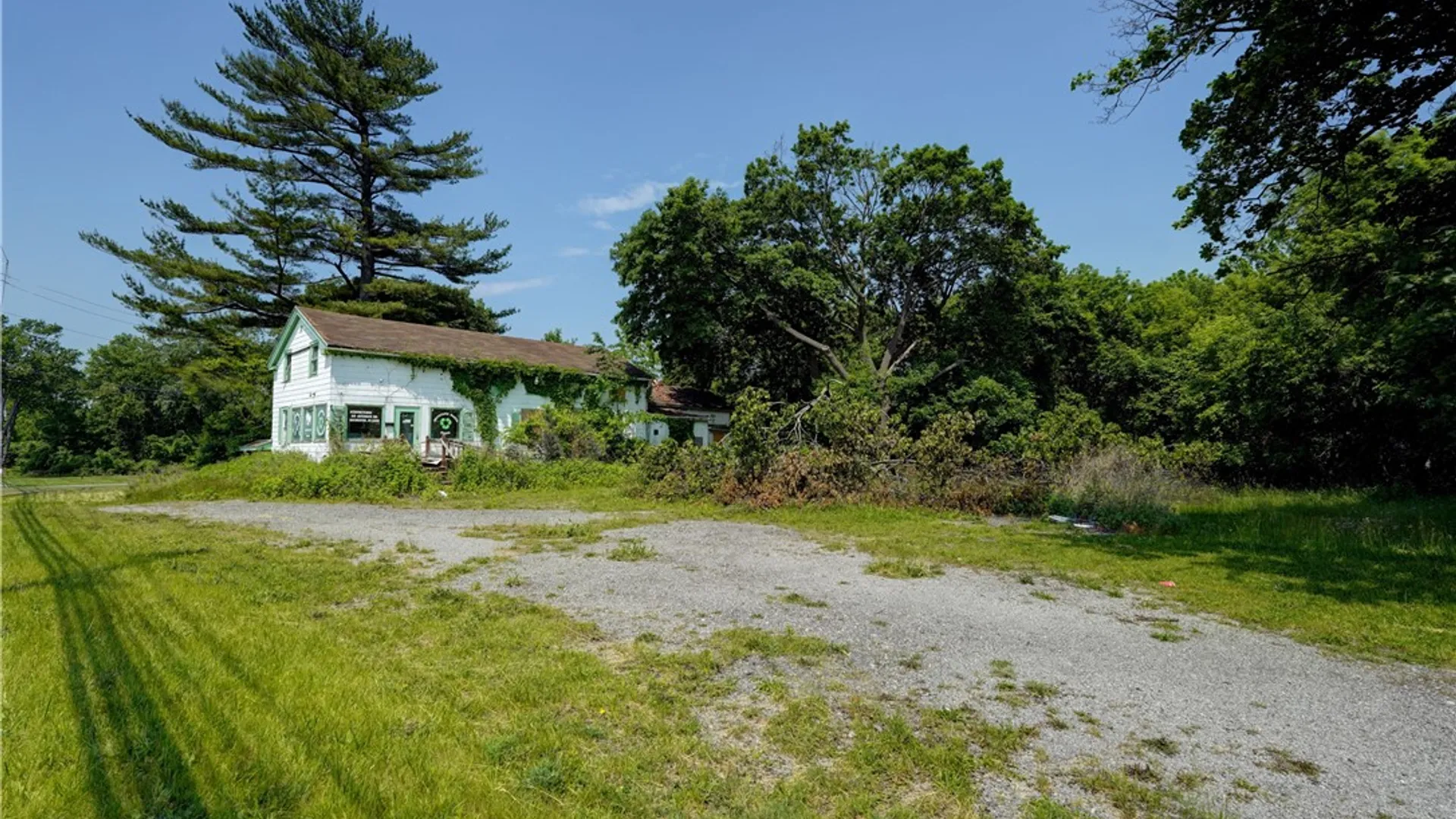 Property at 218 Jefferson Road, Brighton, NY 14623 14