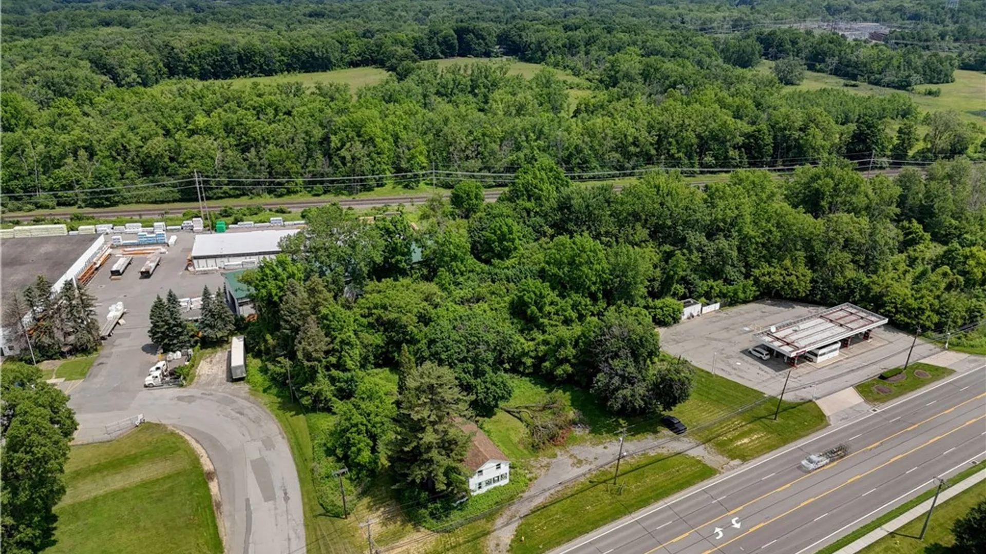 Property at 218 Jefferson Road, Brighton, NY 14623 5