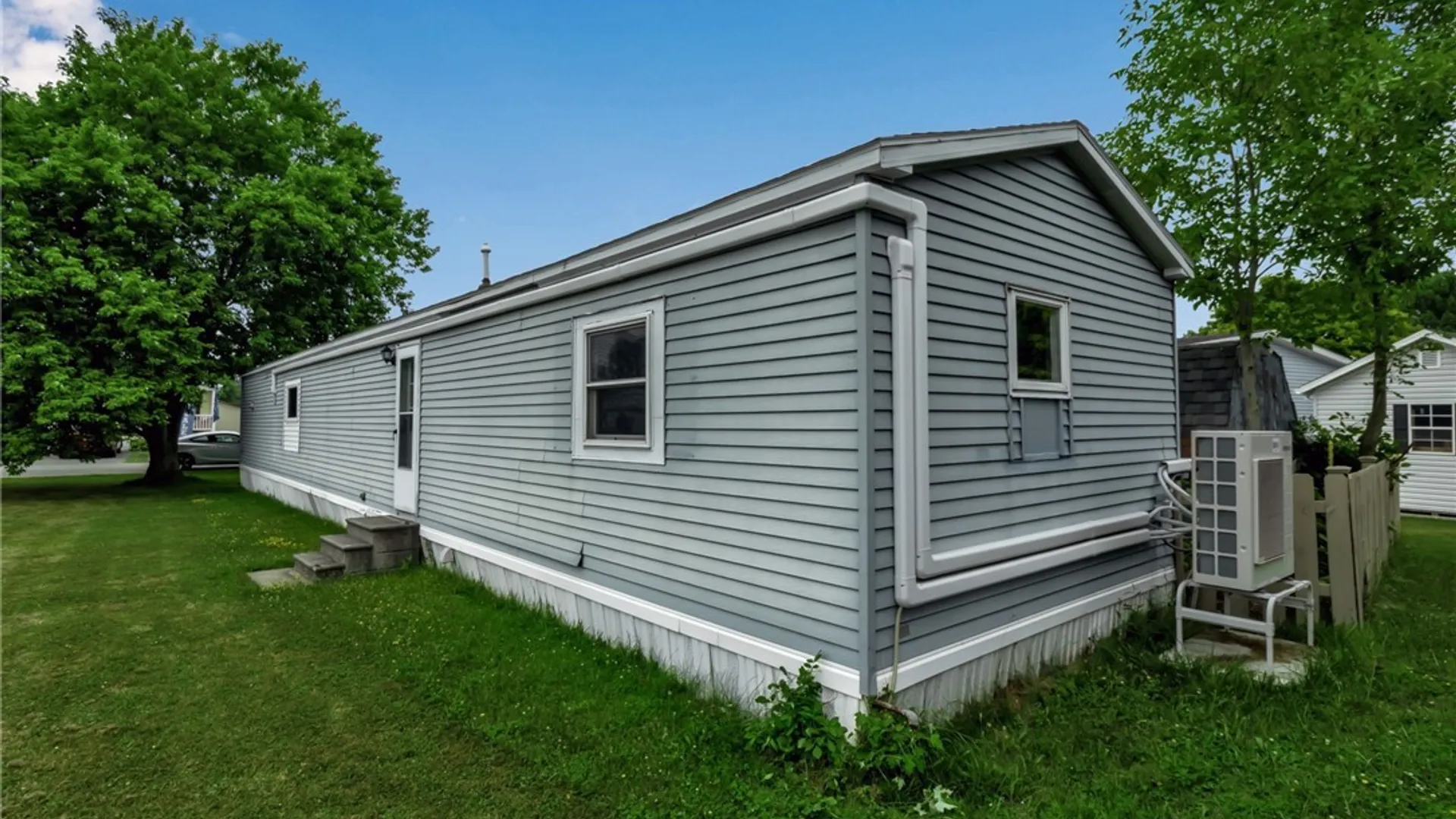 Property at 383 Birchwood Drive, Lockport Town, NY 14094 6