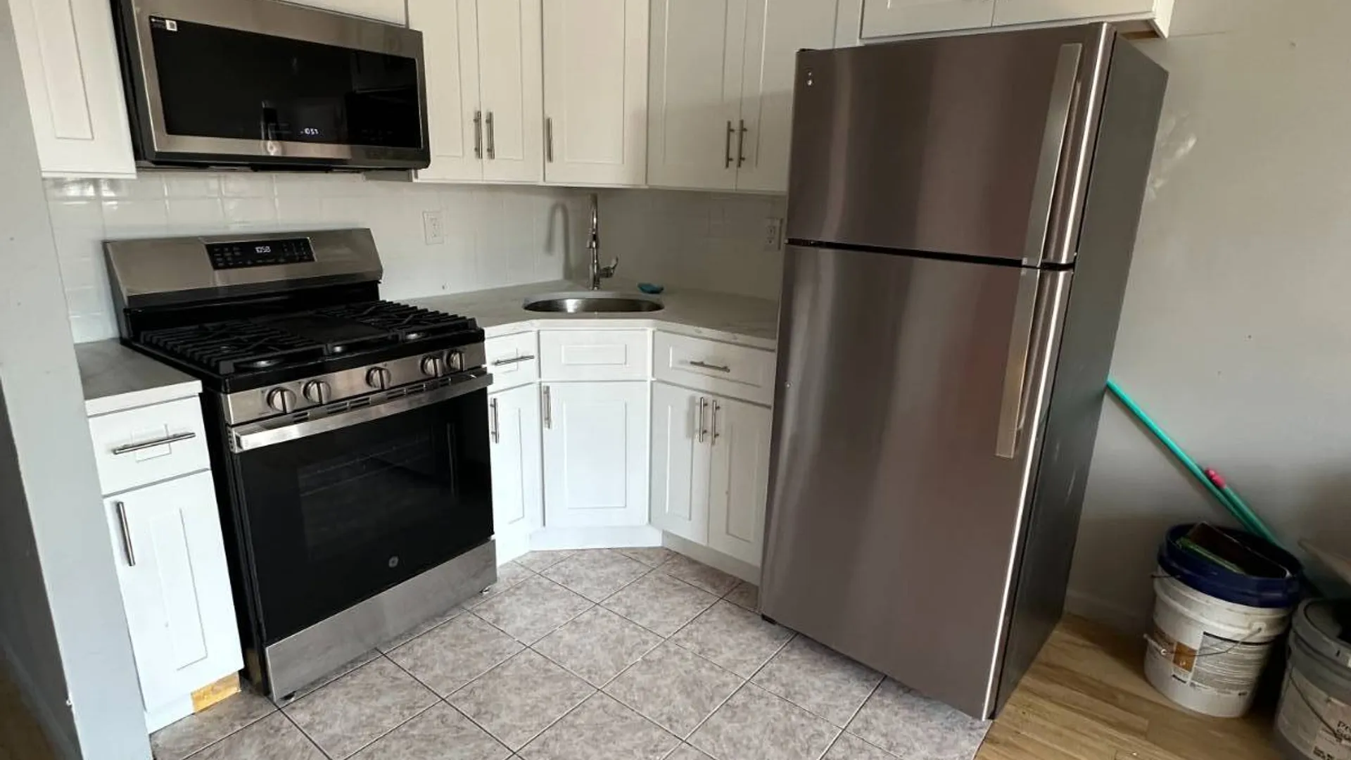 Property at 807 Barbey Street, Brooklyn, NY 11207 26