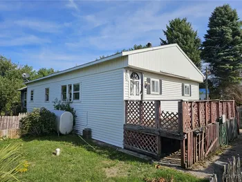 Property at 8137 Grant Avenue Road, Sennett, NY 13166